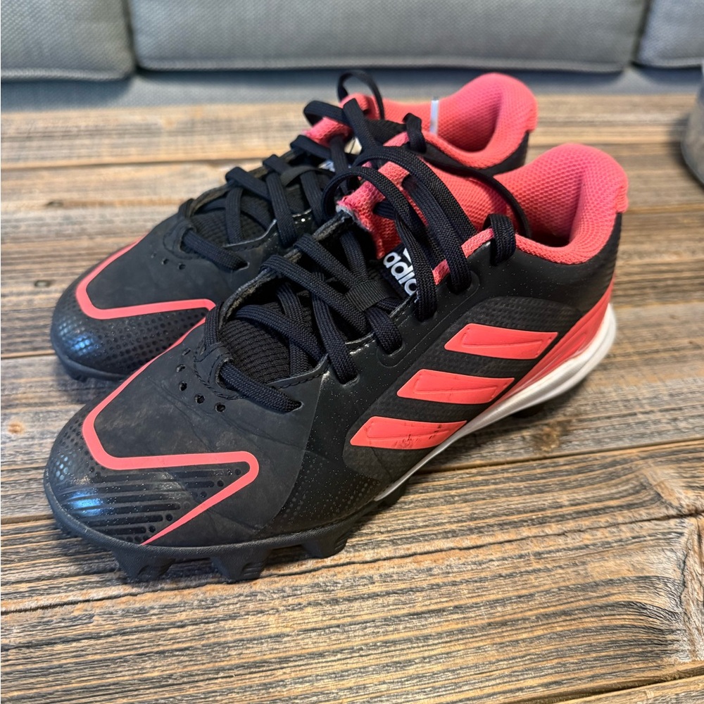 Girls Size 3 Adidas Cleats in Good Used Condition - Picture 3 of 11
